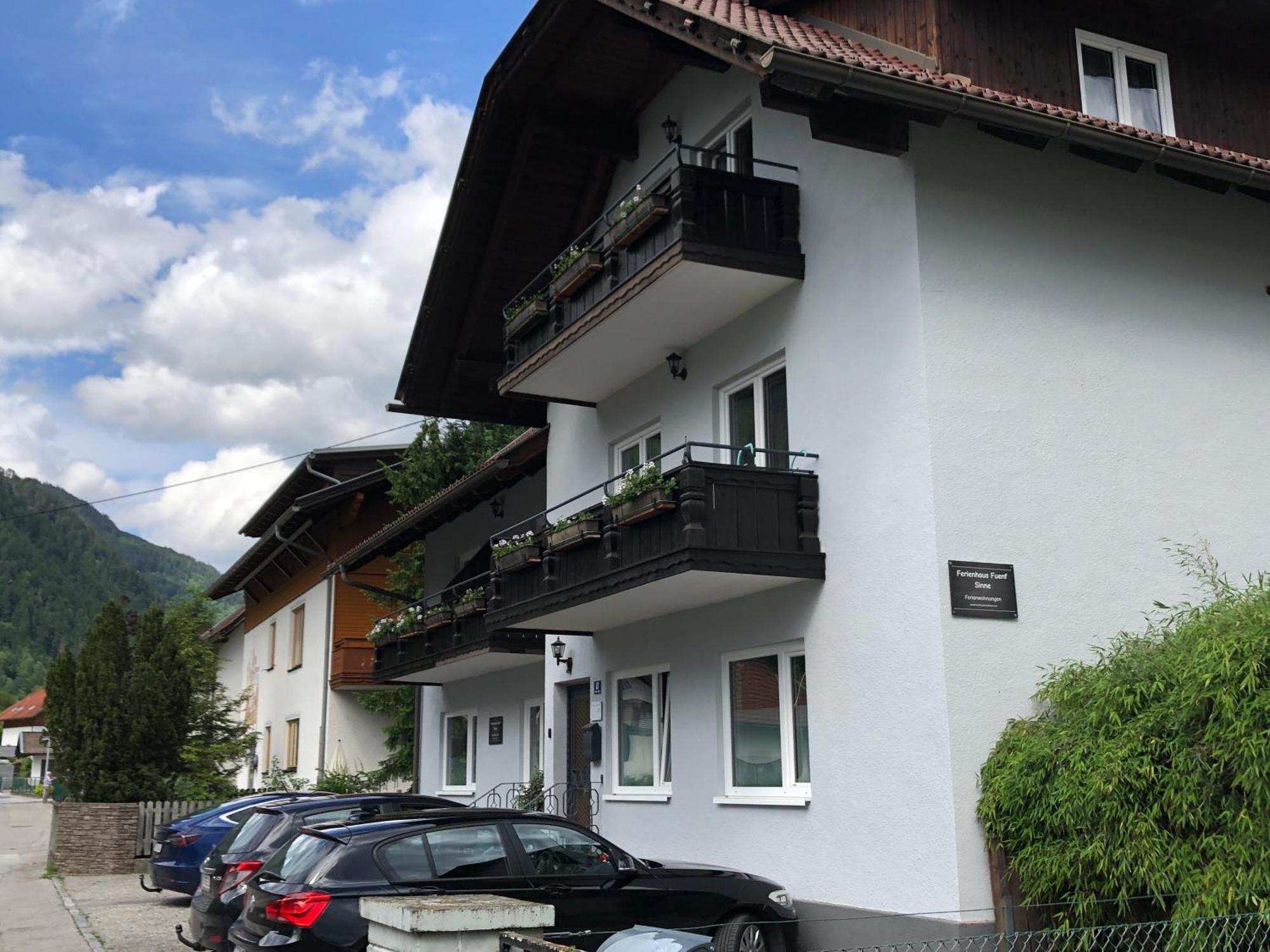 Appartement Kuhglocken Ferienhaus Fuenf Sinne Дебріах Екстер'єр фото
